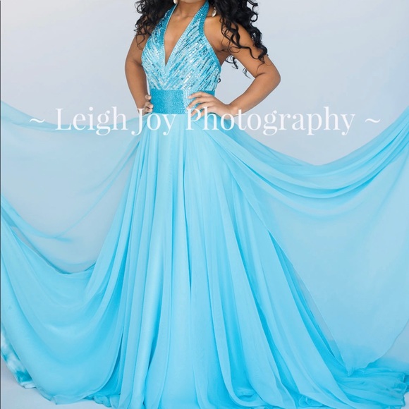 IMMACULATE Custom Shawn YEARICK pageant dress! - Picture 2 of 3